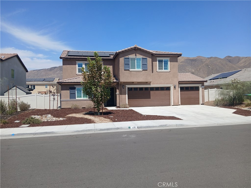 635 Moondance Property Photo 1
