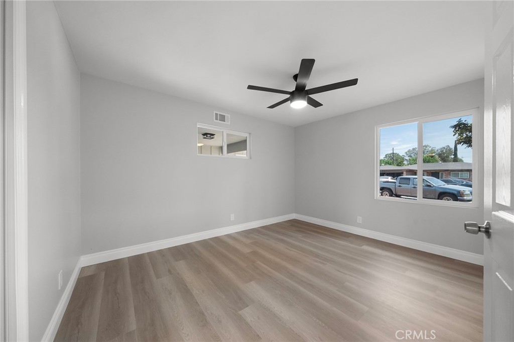 675 Palo Alto Avenue Property Photo 24