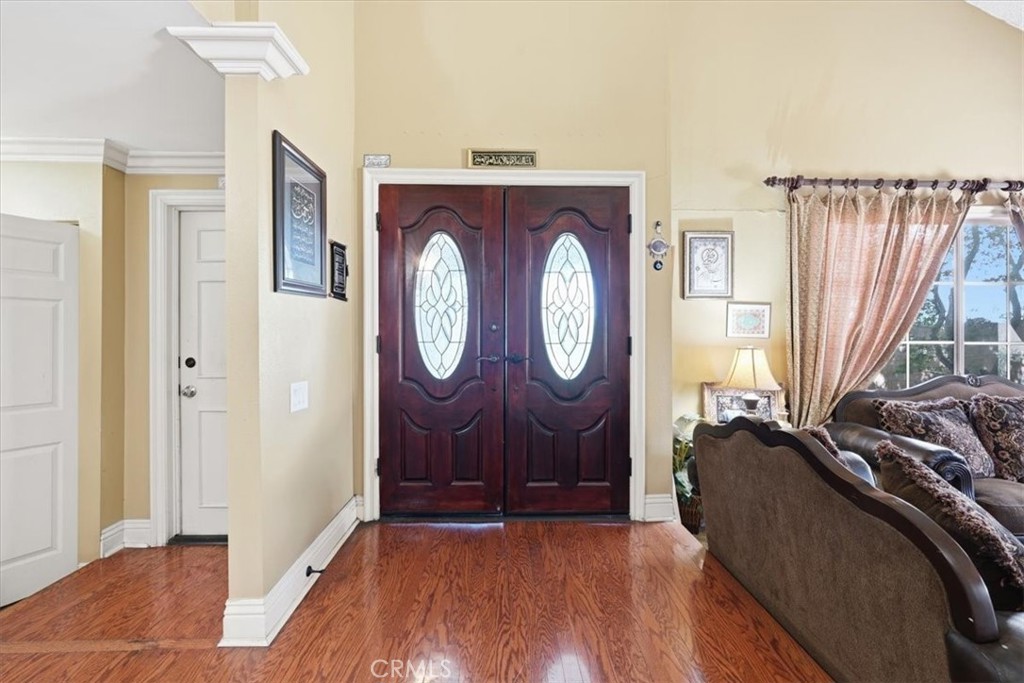 710 S Ridgeview Property Photo 5