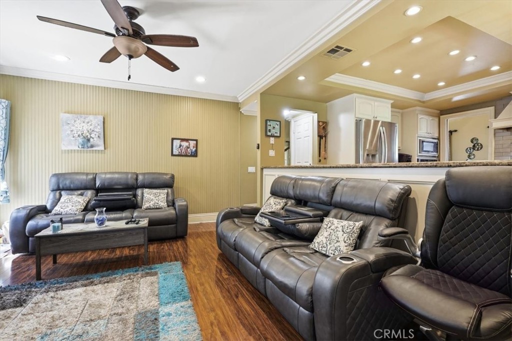 710 S Ridgeview Property Photo 10