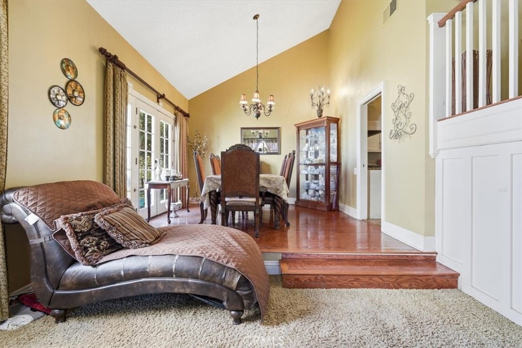 710 S Ridgeview Property Photo 13