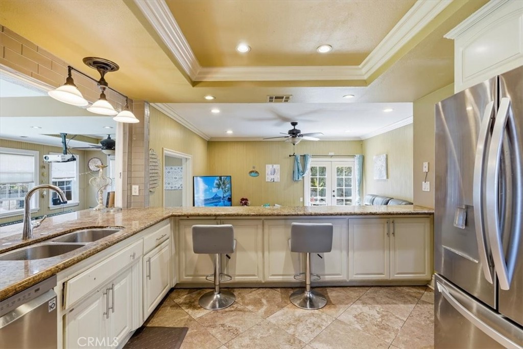 710 S Ridgeview Property Photo 17