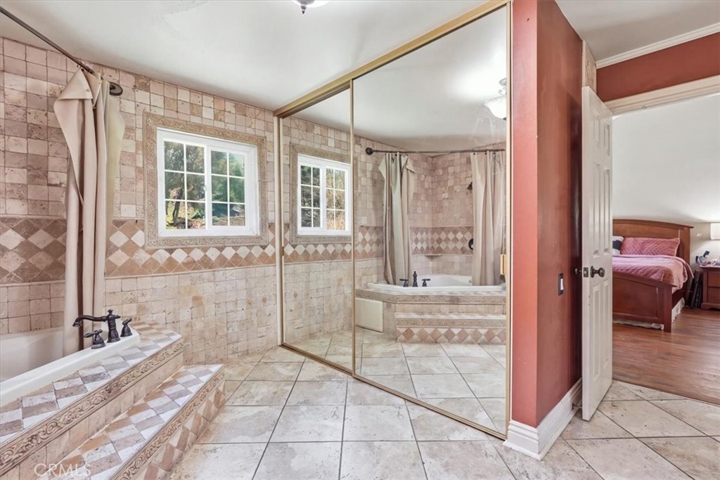 710 S Ridgeview Property Photo 31