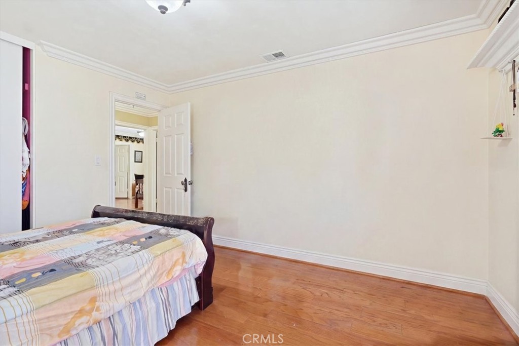 710 S Ridgeview Property Photo 33