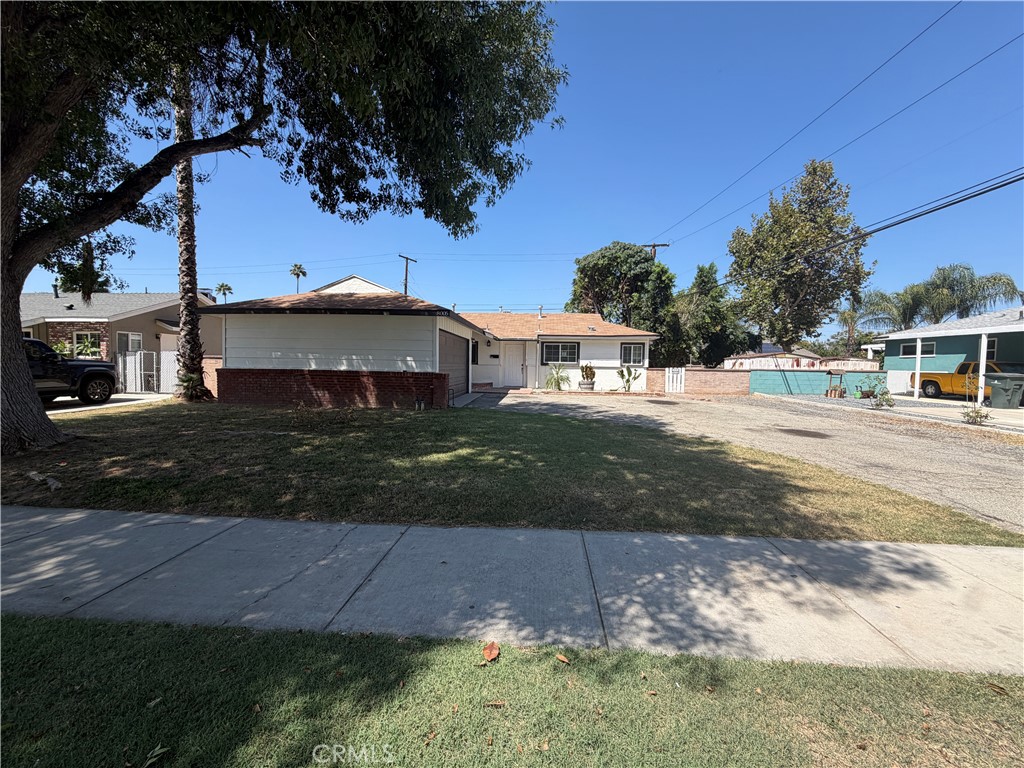 8005 Garfield Street Property Photo 1