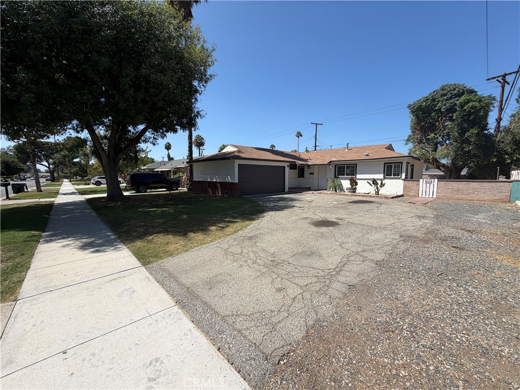 8005 Garfield Street Property Photo 2