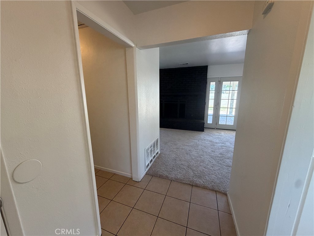 8005 Garfield Street Property Photo 4