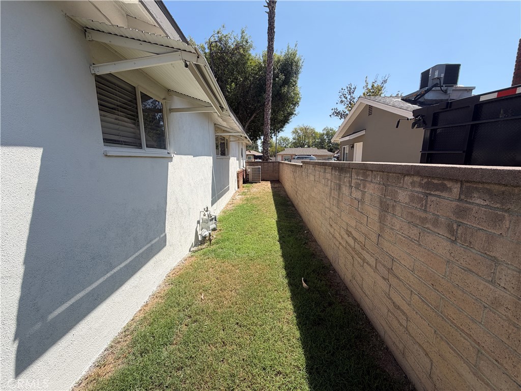 8005 Garfield Street Property Photo 29
