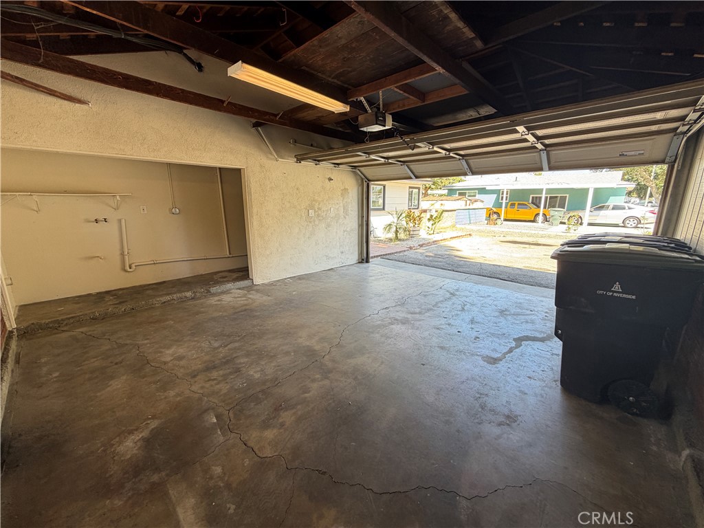 8005 Garfield Street Property Photo 39