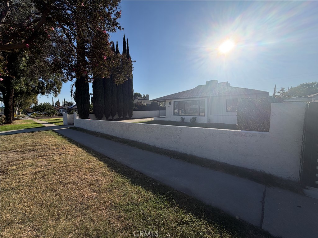 2764 Valencia Avenue Property Photo 3
