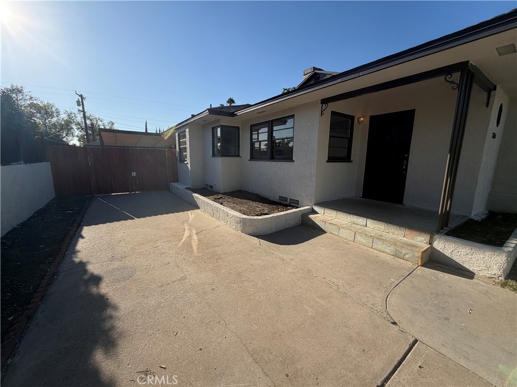 2764 Valencia Avenue Property Photo 4
