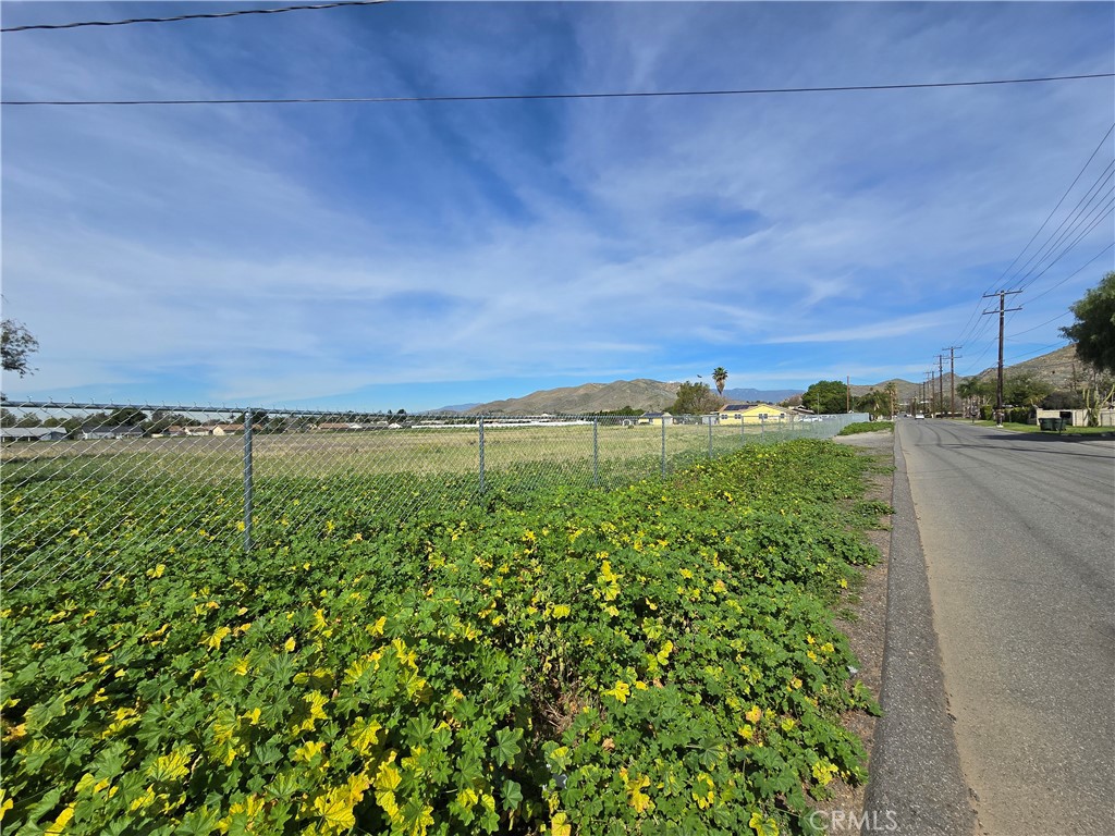 4511 Tyrolite Property Photo 5