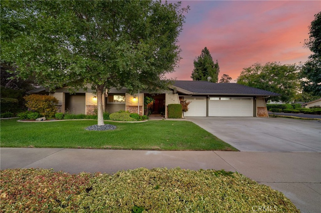 134 Whispering Oaks Property Photo