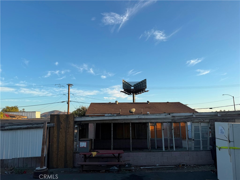 14610 Washington Property Photo 3