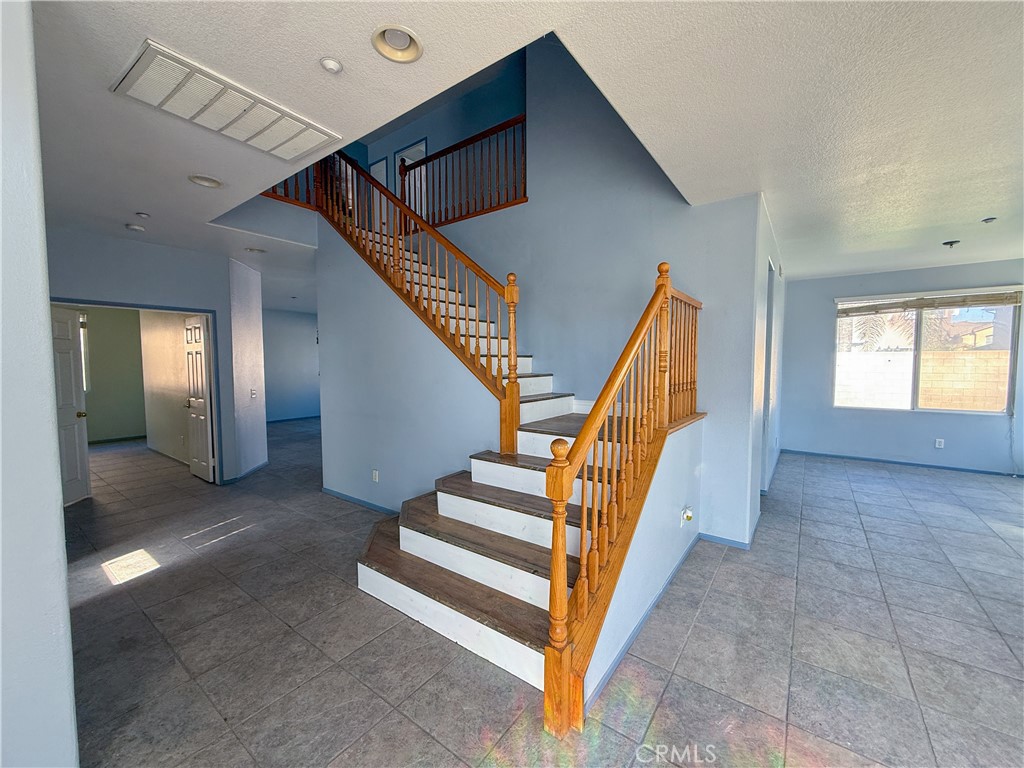 7565 Blue Mist Court Property Photo 4