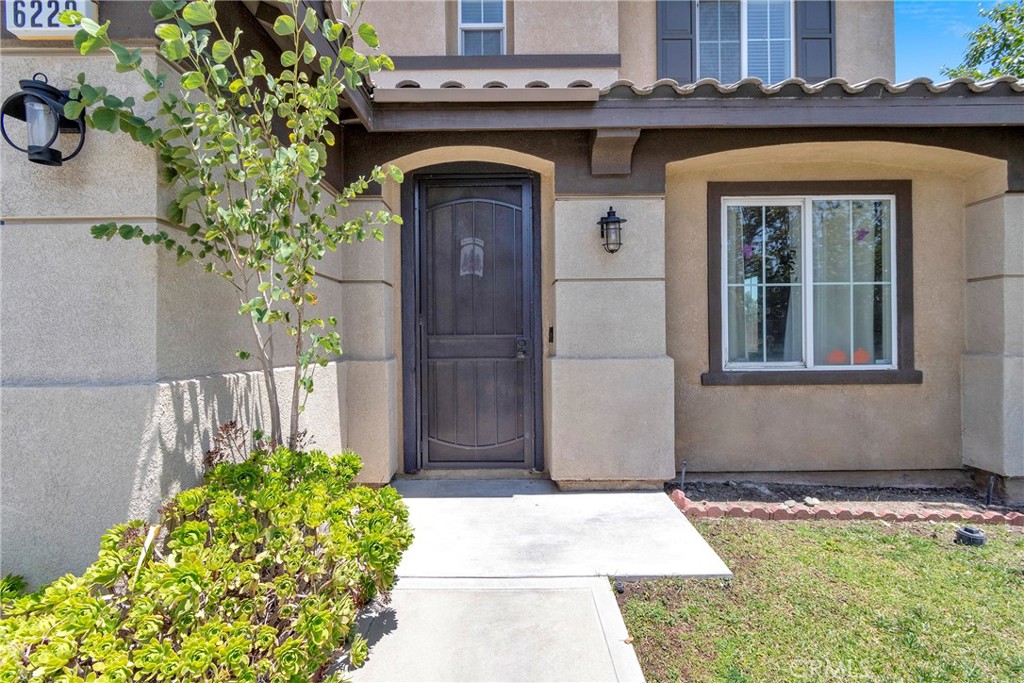 6229 Eaglemont Property Photo 4
