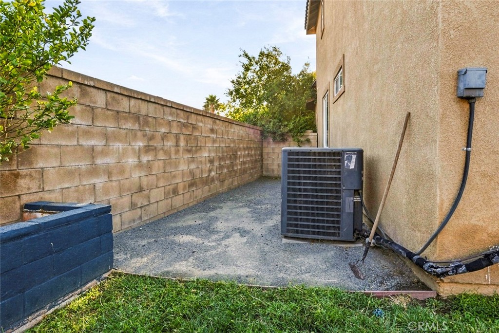 6229 Eaglemont Property Photo 38