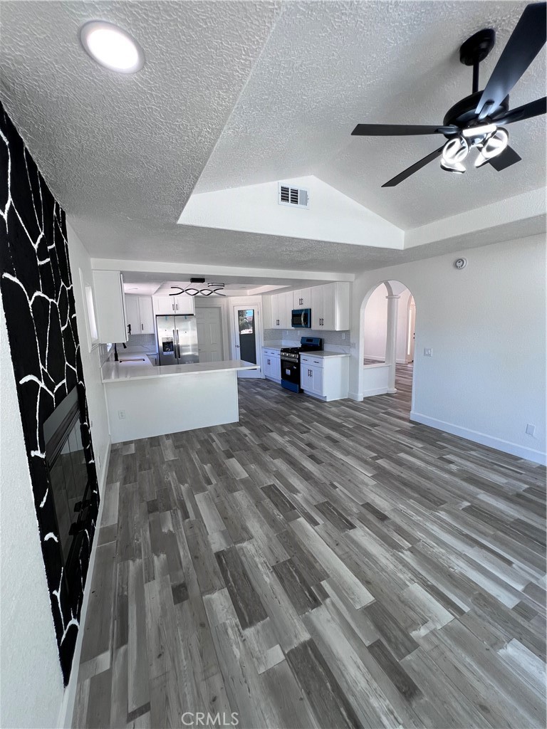 11490 4th Property Photo 10
