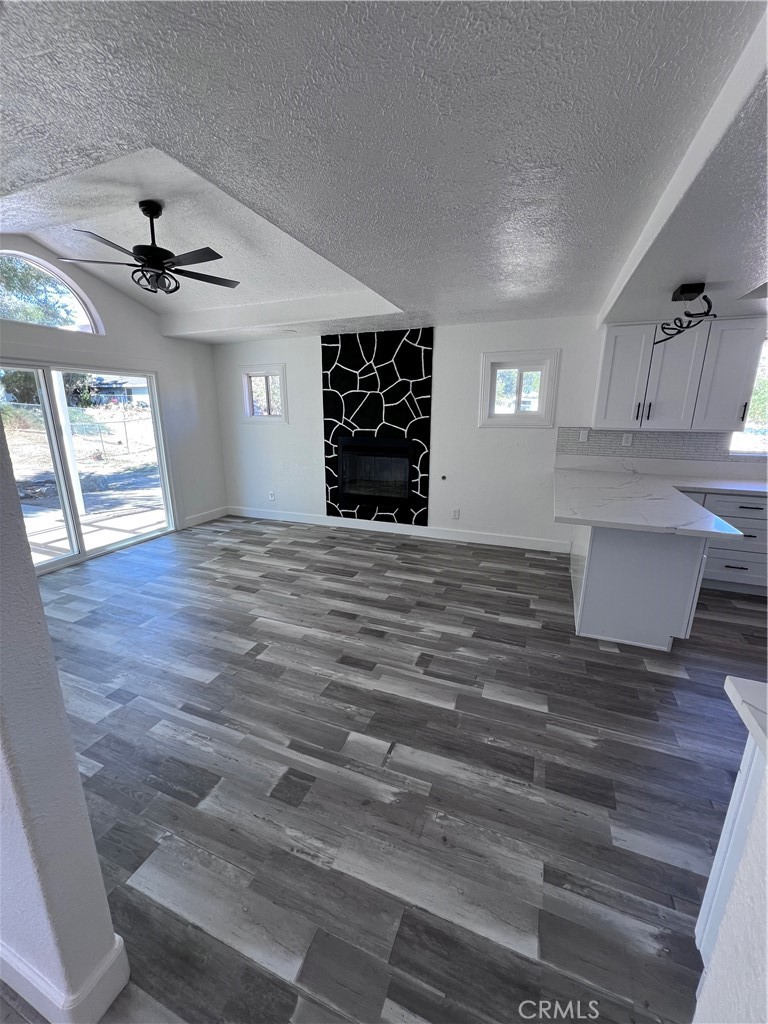 11490 4th Property Photo 14