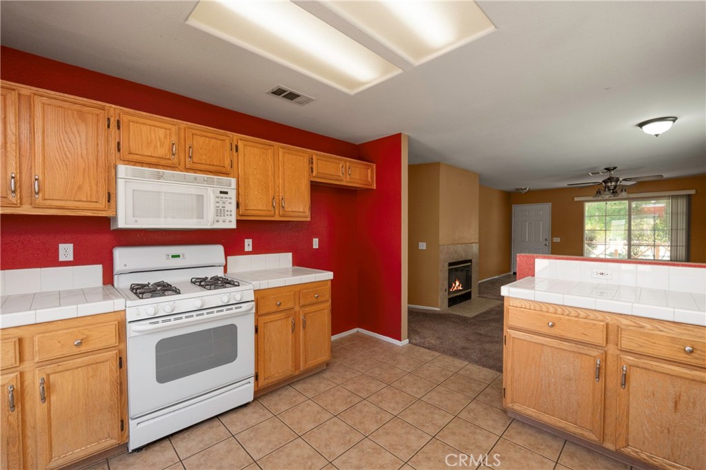 15256 Ellery Property Photo 9