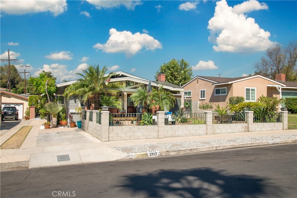 1717 Phillips Way Property Photo