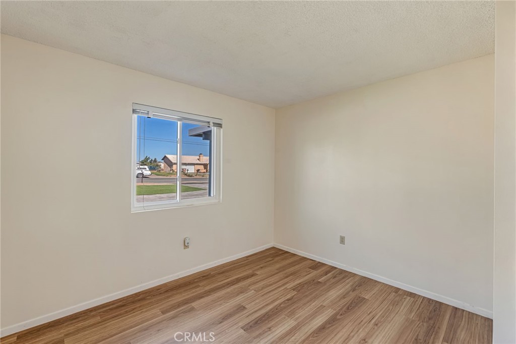 8967 Hickory Avenue Property Photo 14