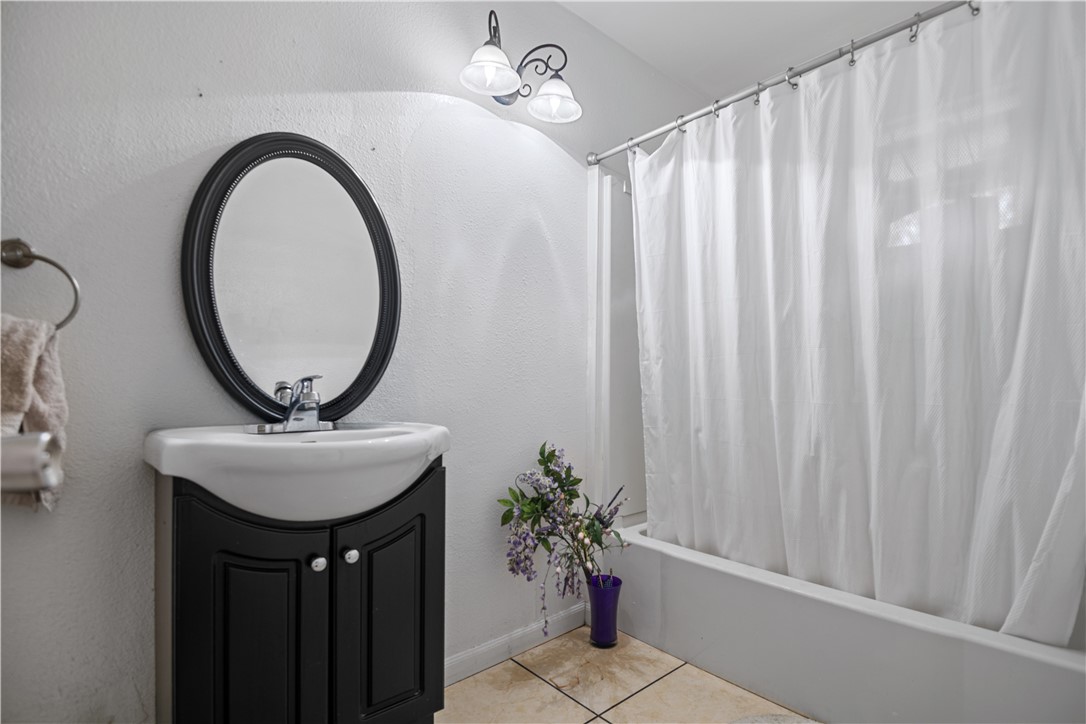 16218 Montgomery Ave Property Photo 3