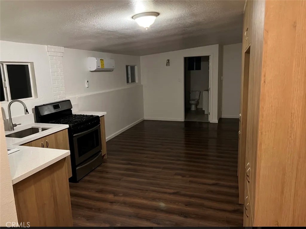 16218 Montgomery Ave Property Photo 11