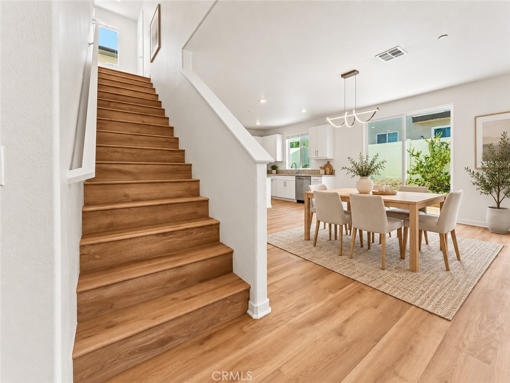 588 Calderwood Lane Property Photo 12