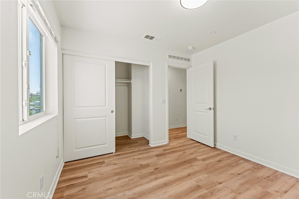588 Calderwood Lane Property Photo 14