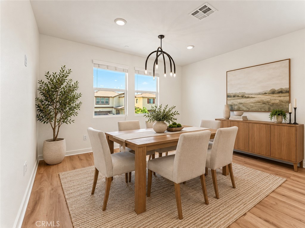 588 Calderwood Lane Property Photo 32