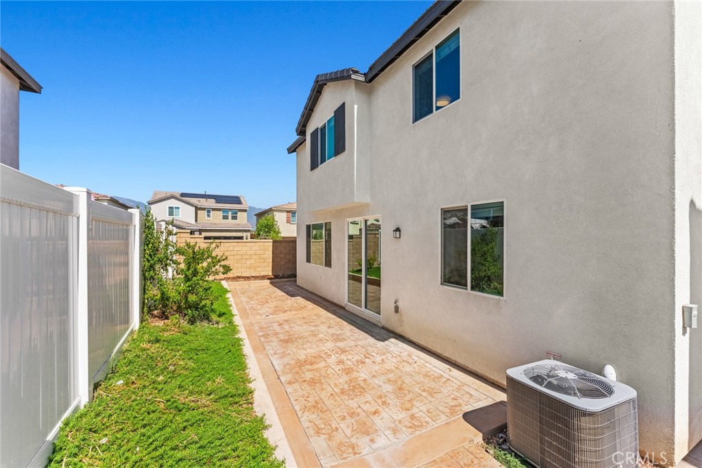588 Calderwood Lane Property Photo 34