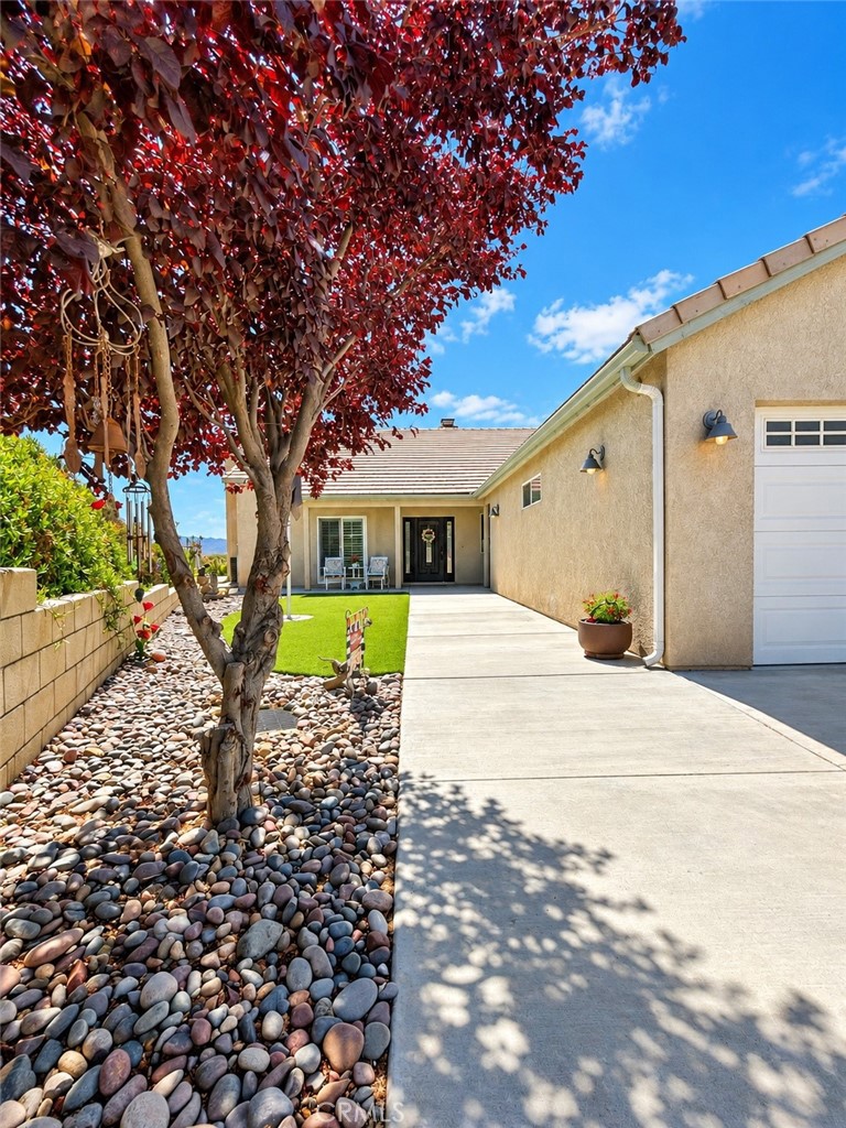 15455 Halinor Property Photo 2