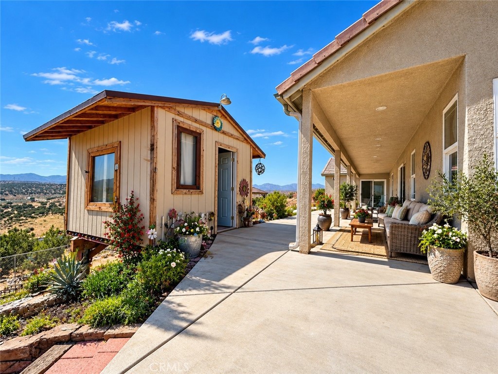 15455 Halinor Property Photo 18