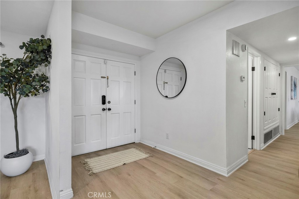 162 W Buffington Property Photo 6