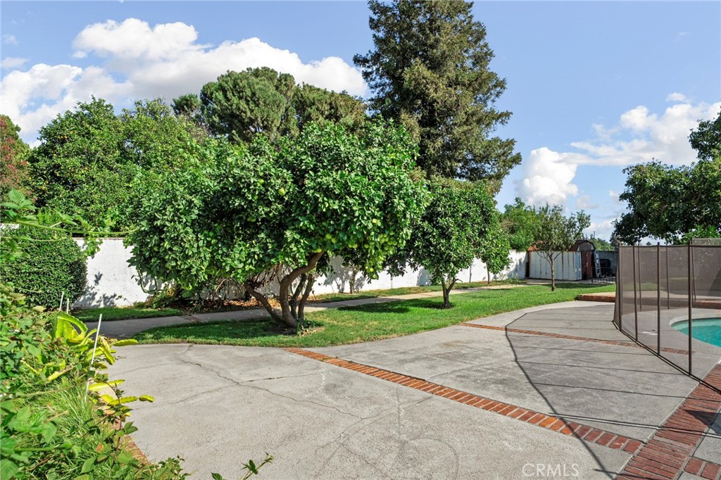 162 W Buffington Property Photo 52