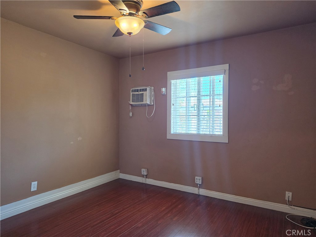 1176 N Park Avenue Property Photo 8