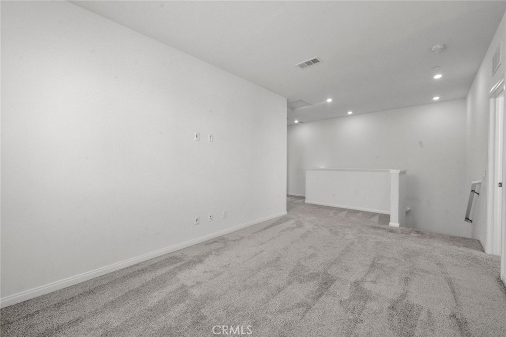 1454 E Laurelwood Property Photo 11