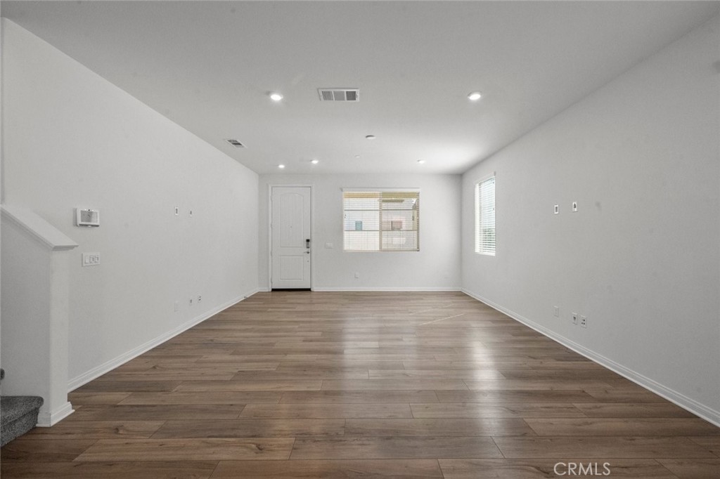 1454 E Laurelwood Property Photo 12
