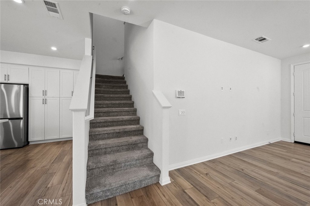 1454 E Laurelwood Property Photo 23