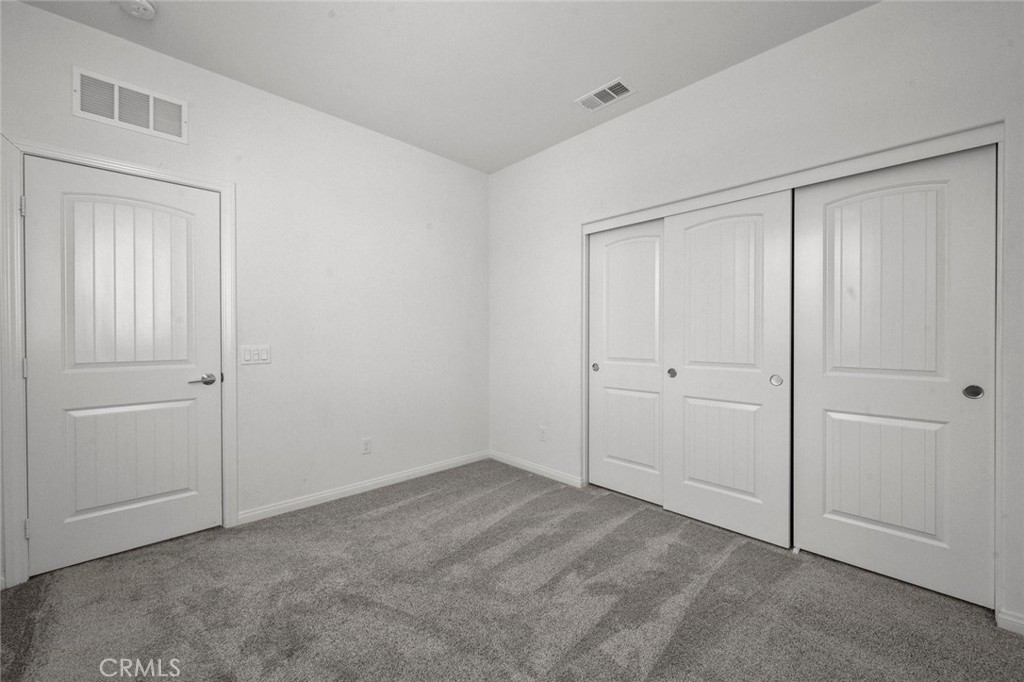 1454 E Laurelwood Property Photo 34