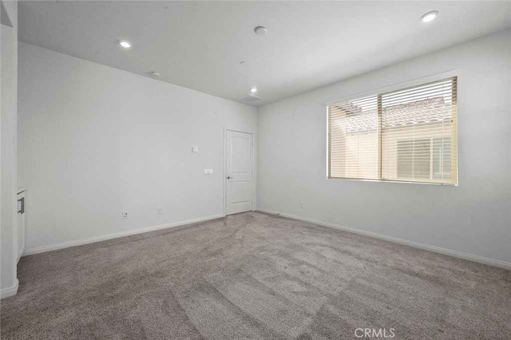1454 E Laurelwood Property Photo 37