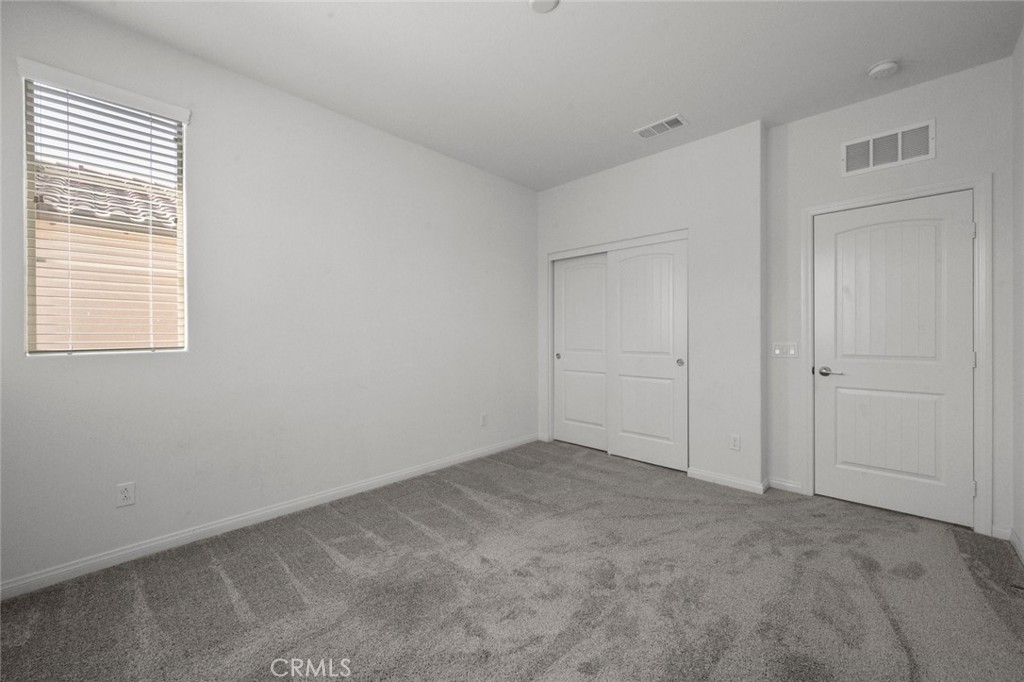 1454 E Laurelwood Property Photo 38