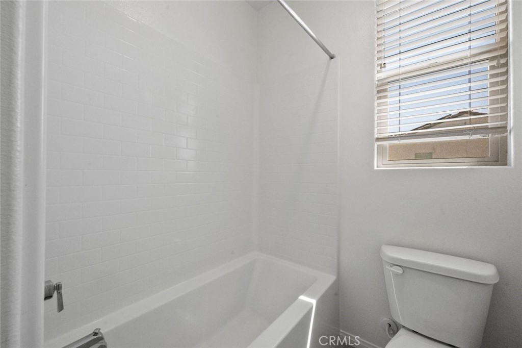 1454 E Laurelwood Property Photo 41