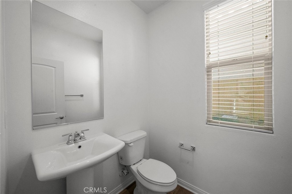 1454 E Laurelwood Property Photo 44