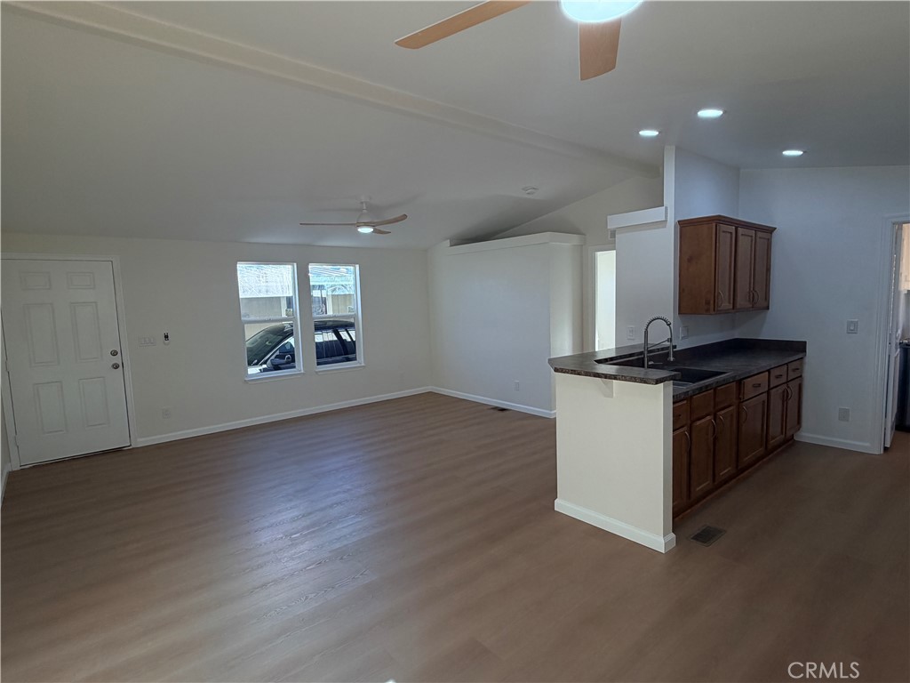 1931 E Meats Avenue 5 Property Photo 13
