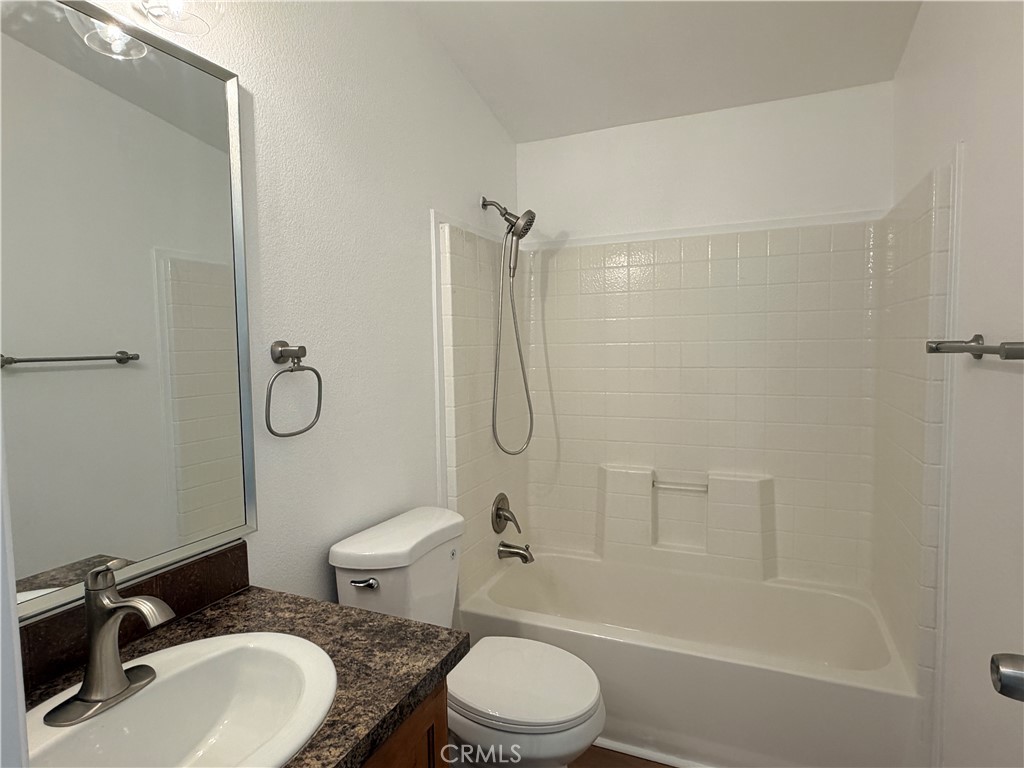 1931 E Meats Avenue 5 Property Photo 18