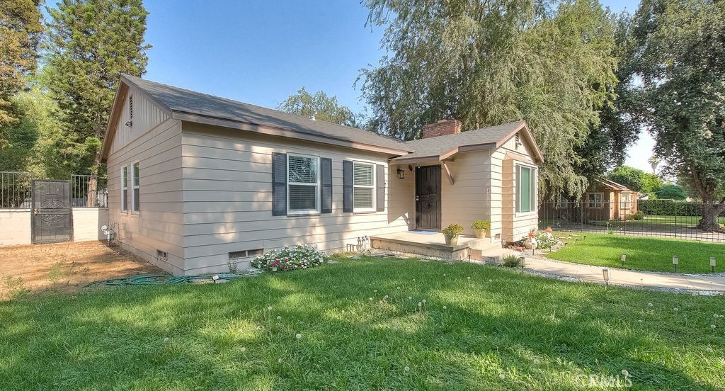 2803 Ladera Road Property Photo 2