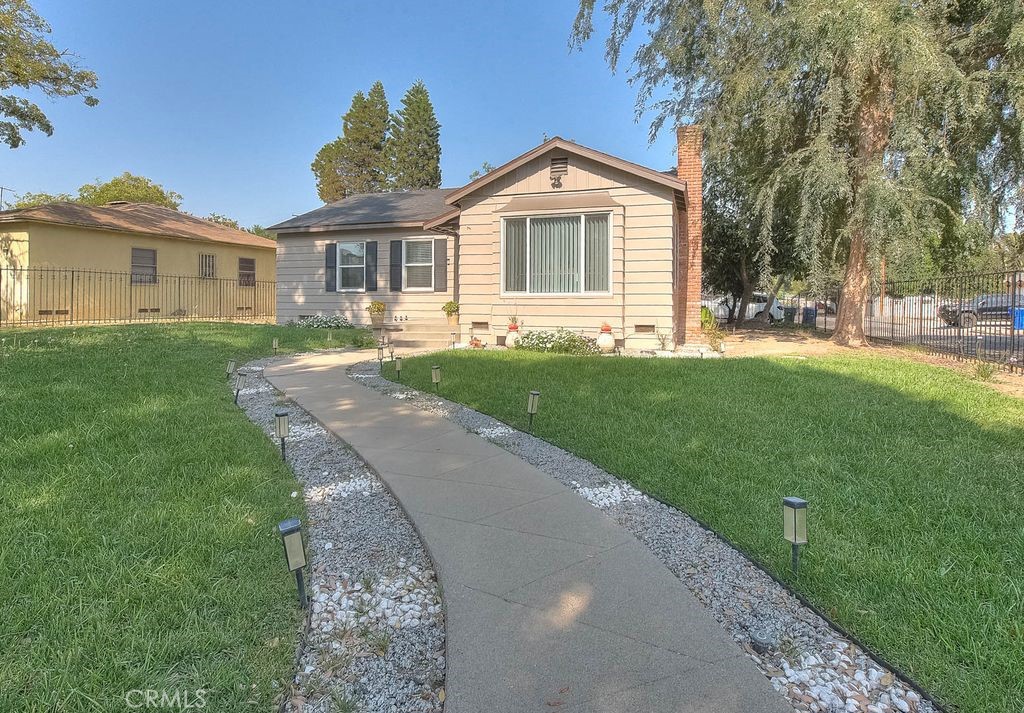 2803 Ladera Road Property Photo 3