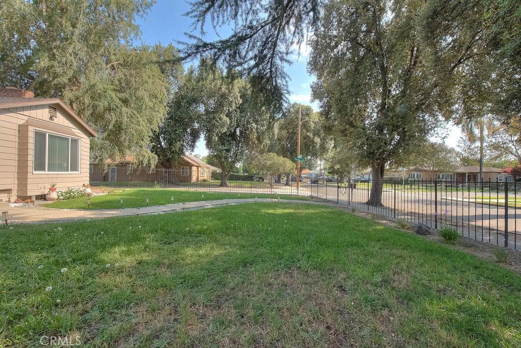 2803 Ladera Road Property Photo 6